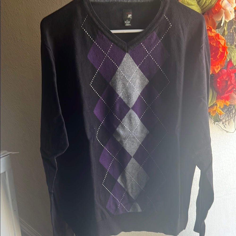 JCPenney V-Neck Black and Purple Argyle Sweater Friday frenzie sale